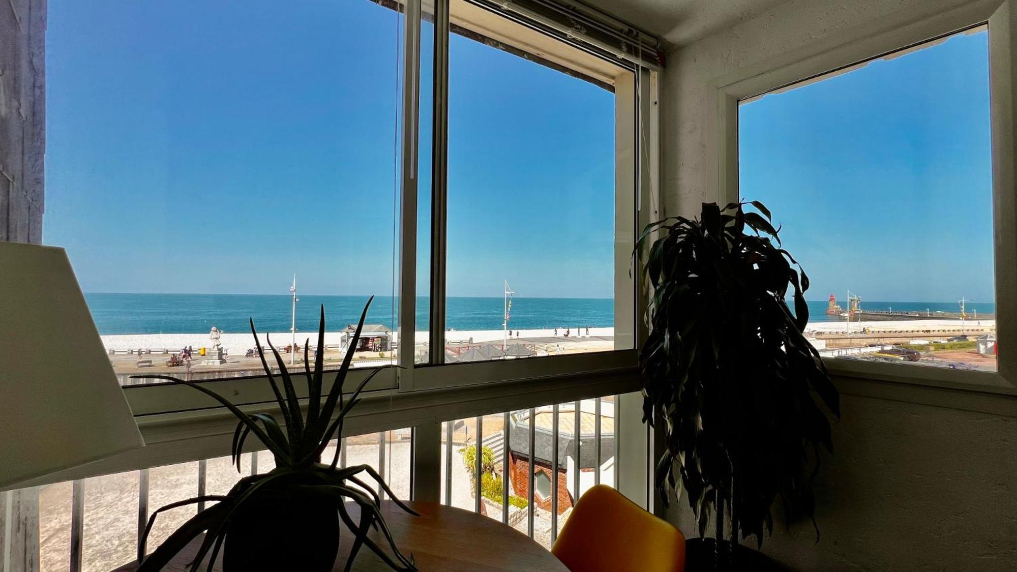 Le Maritime, Front De Mer Et Parking Sous-Terrain Fécamp Exteriör bild
